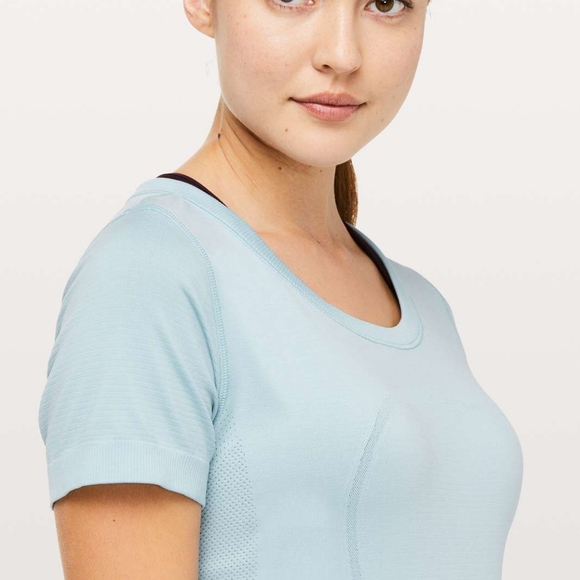 lululemon athletica Tops - Lululemon Swiftly Tech Short Sleeve Relaxed Fit